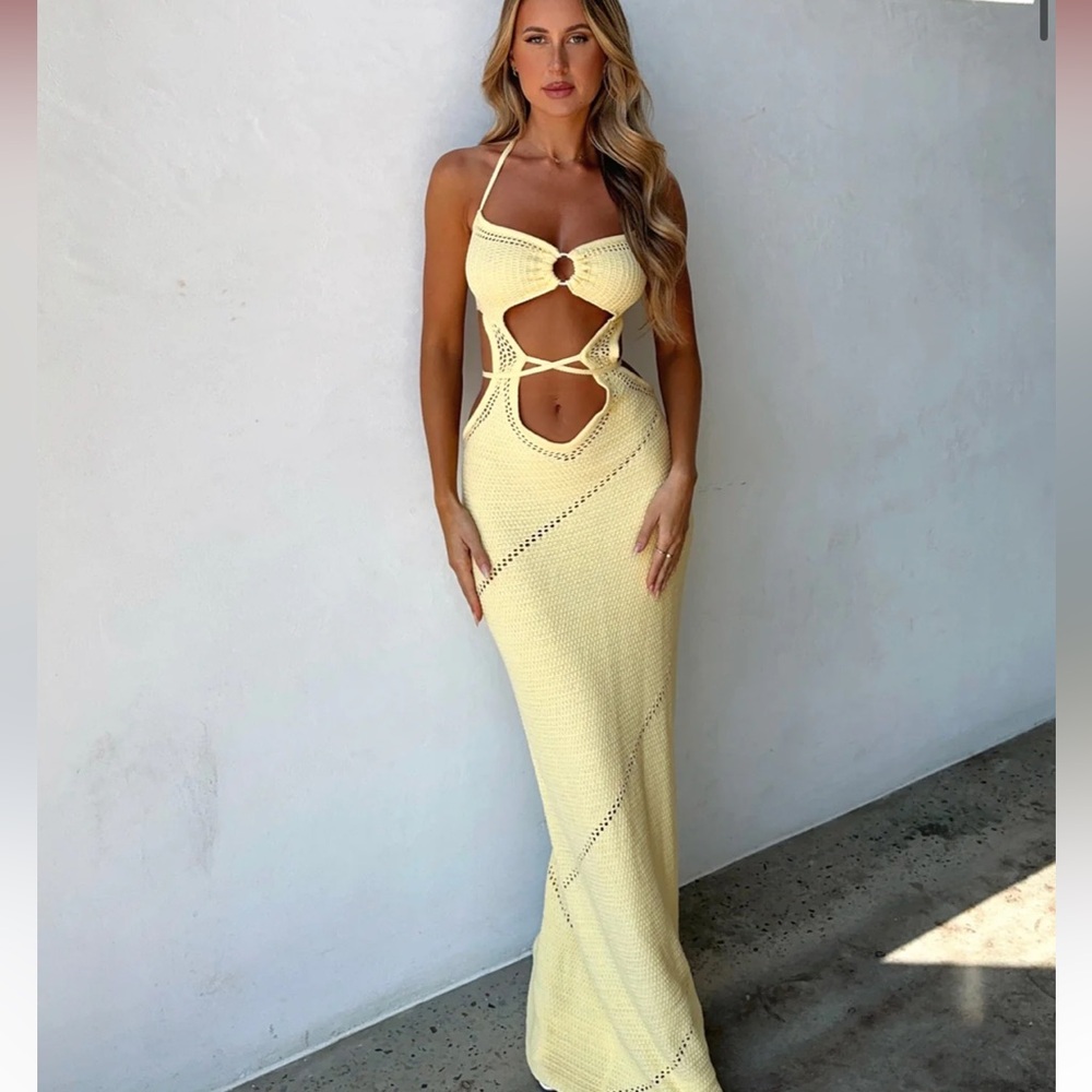 Elegant Yellow Maxi Dress